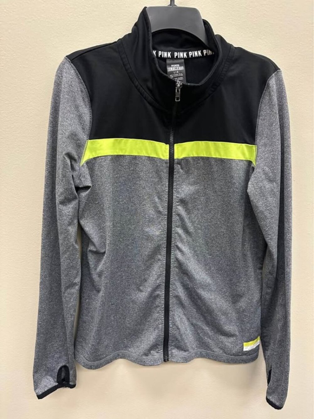 Victoria's Secret PINK Ultimate full zip workout jacket w/thumbhole cuffs size L
